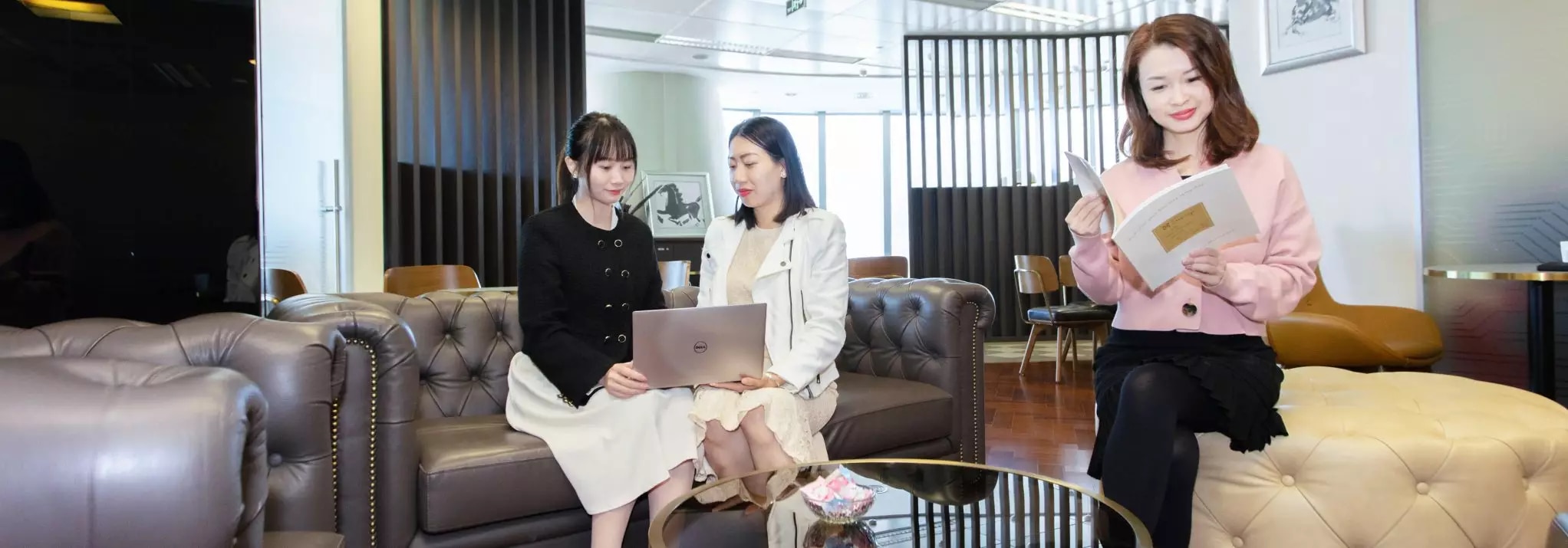 /media/32313/广州国际金融中心世服宏图共享办公虚拟办公室.jpg