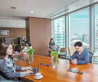 sct-coworking-breakout-area3.jpg