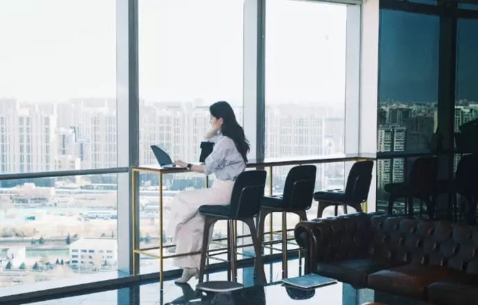 15082025-_-自由职业者的-社交孤岛-破局之道.png
